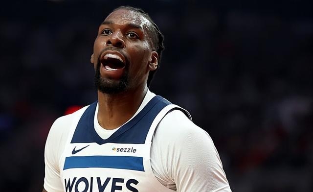 森林狼内线保护出色