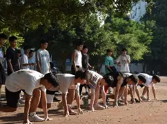 客场不惧挑战，拼搏精神尽显