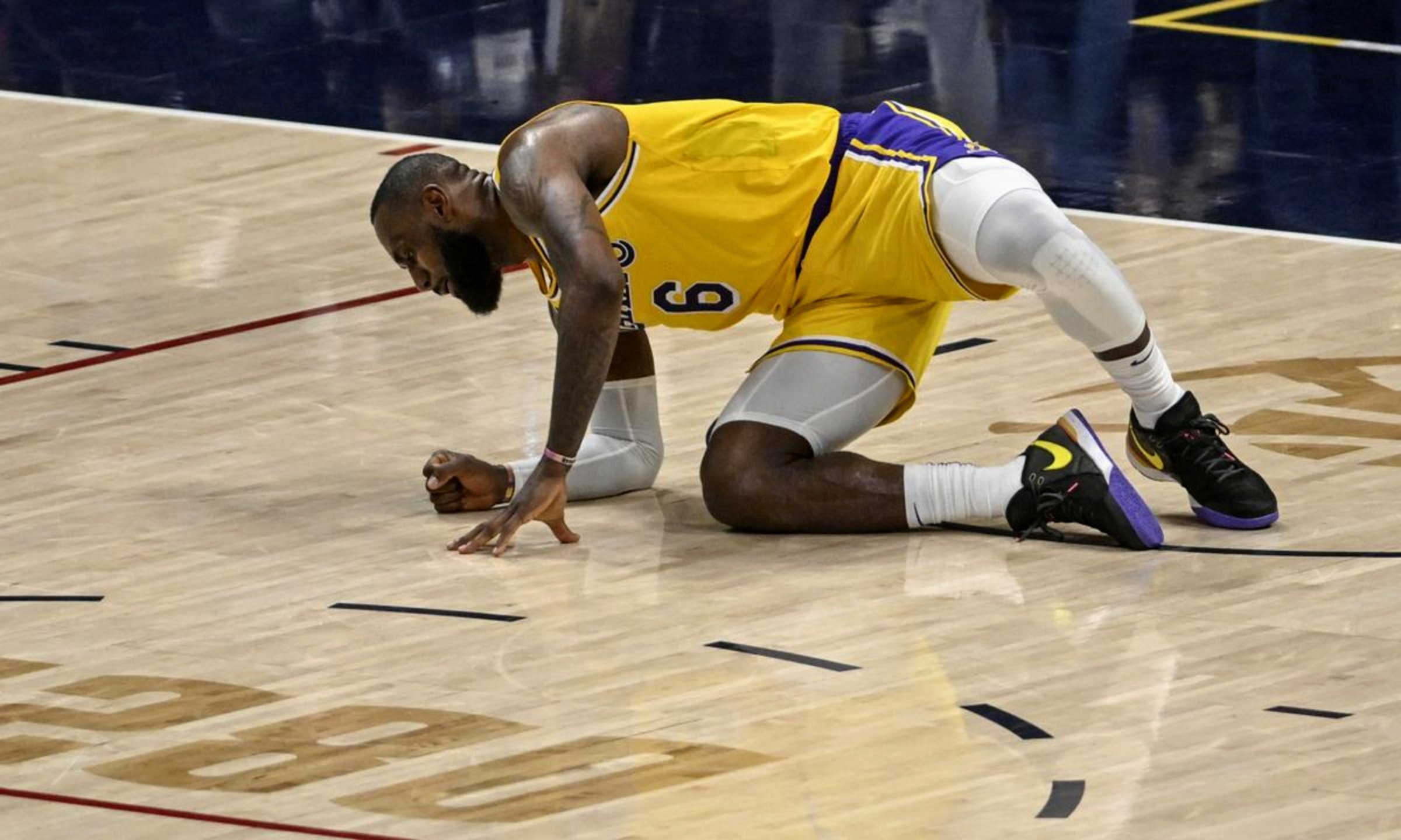 kaiyun_丹佛掘金NBA战胜洛杉矶湖人穆雷三分锁定的简单介绍