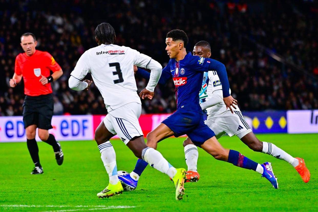 kaiyun_巴黎圣日耳曼法甲战胜里尔登贝莱助攻建功(巴黎圣日耳曼vs里尔赛果)